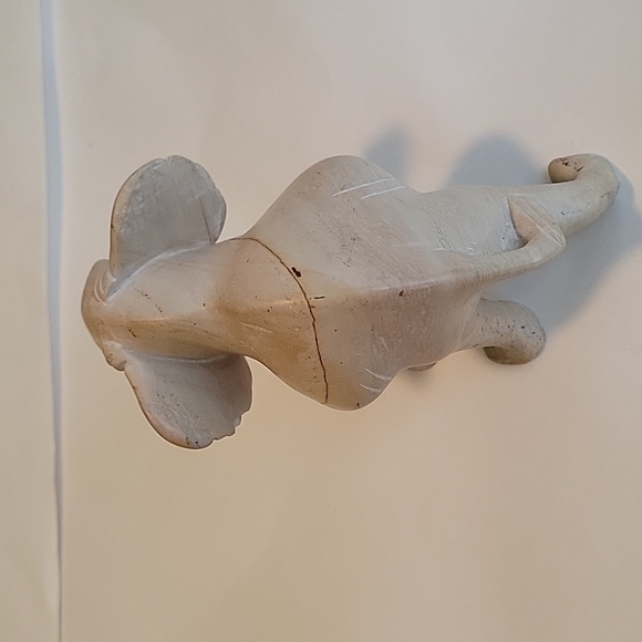 AUTHENTIC TRADITIONAL AFRICAN VINTAGE ELEPHANT SOAPSTONE figurine - Picture 4 of 10